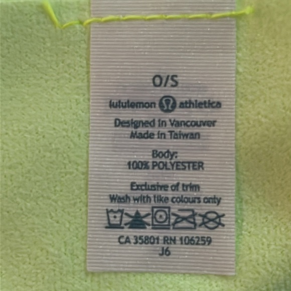 Lululemon Big Towel - Picture 3 of 6